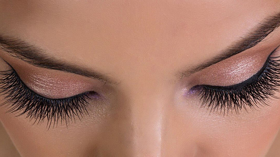 Профессиональное наращивание ресниц